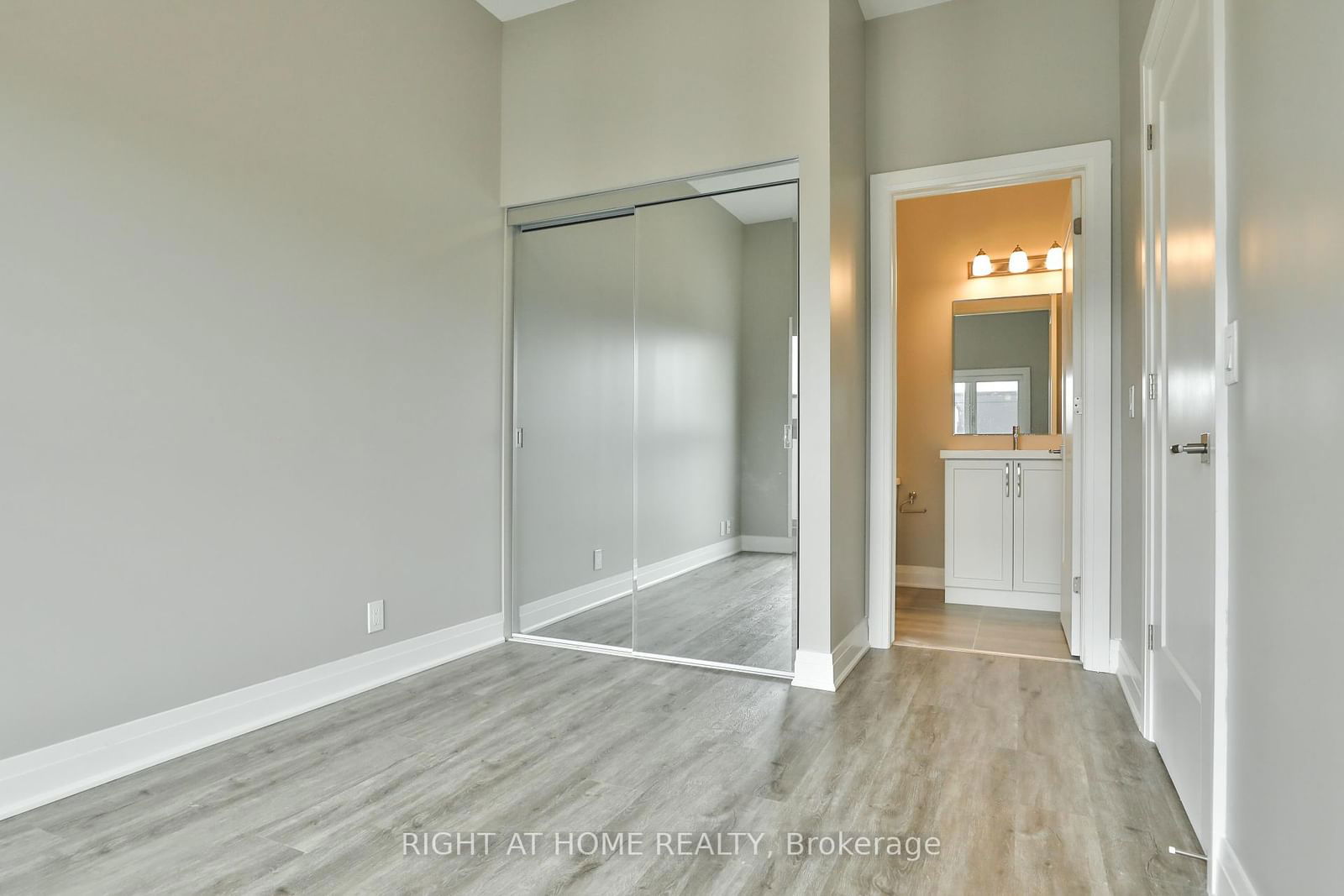 102 Grovewood Common, unit 607 for rent - image #24