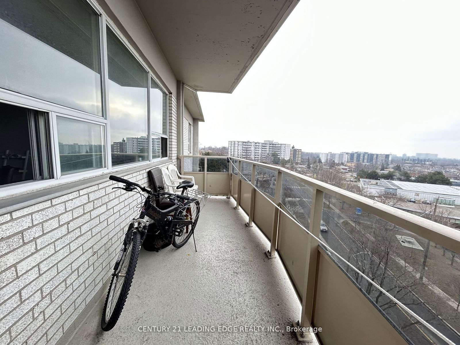 80 Grandravine Dr, unit 916 for sale - image #2