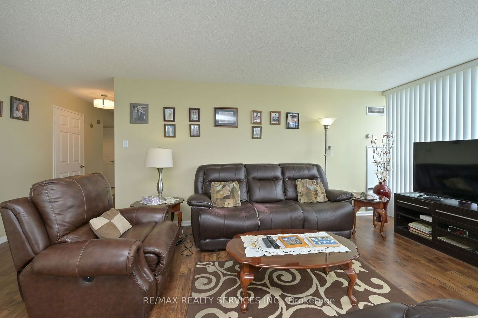 12 Laurelcrest St, unit 412 for sale - image #16