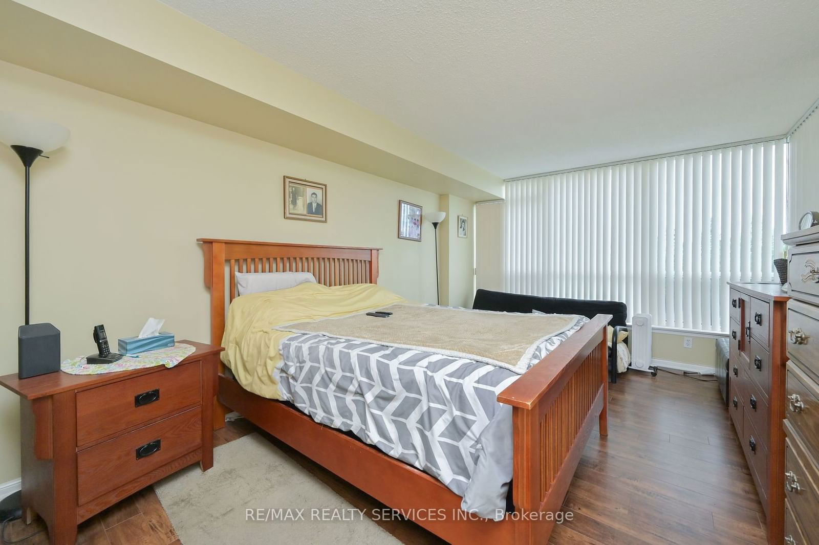 12 Laurelcrest St, unit 412 for sale