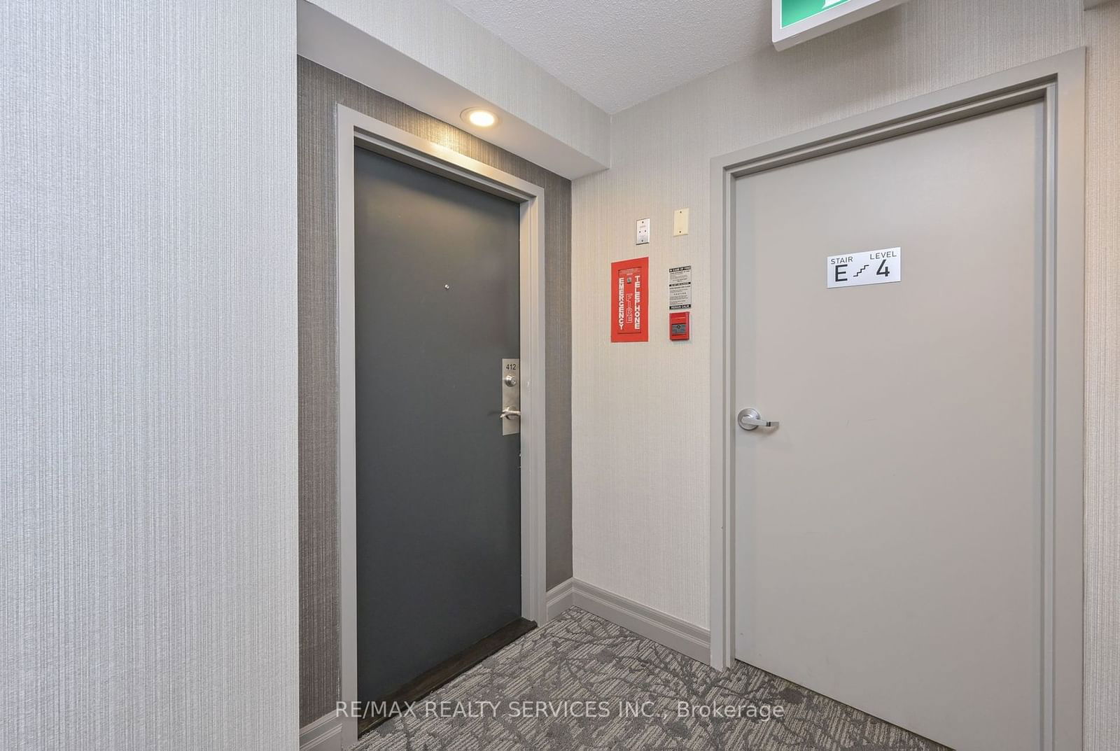 12 Laurelcrest St, unit 412 for sale - image #4