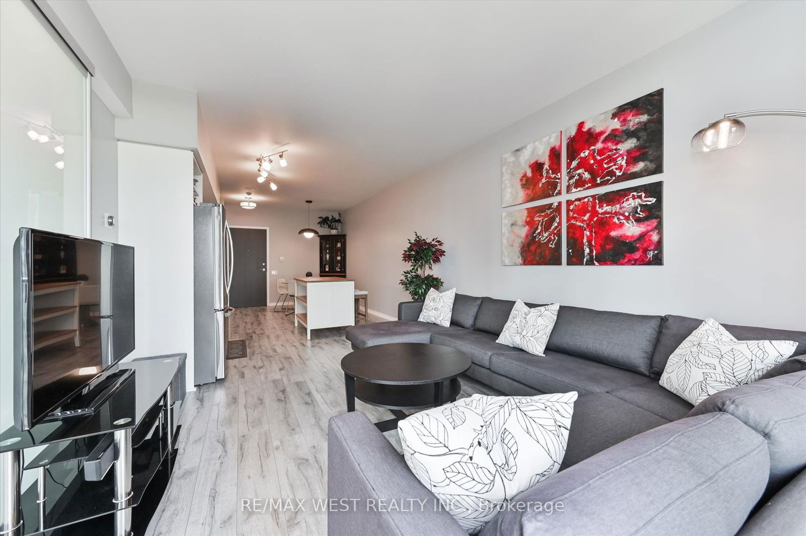 103 The Queensway Ave, unit 2113 for sale - image #11