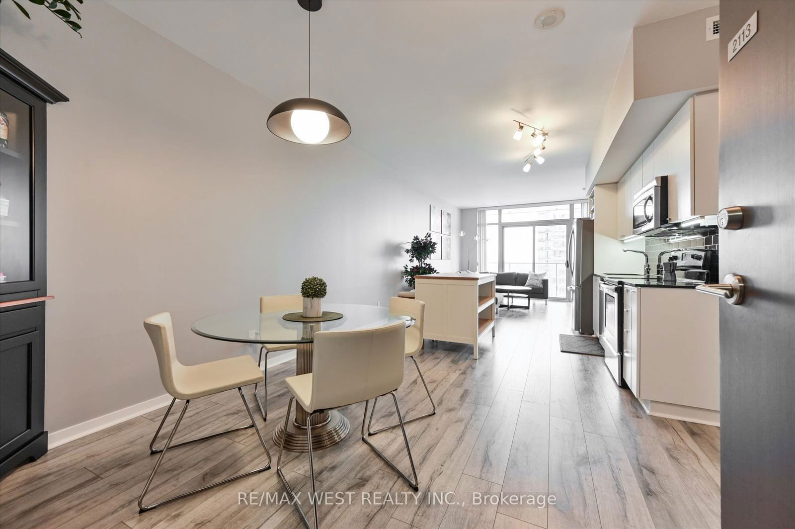 103 The Queensway Ave, unit 2113 for sale