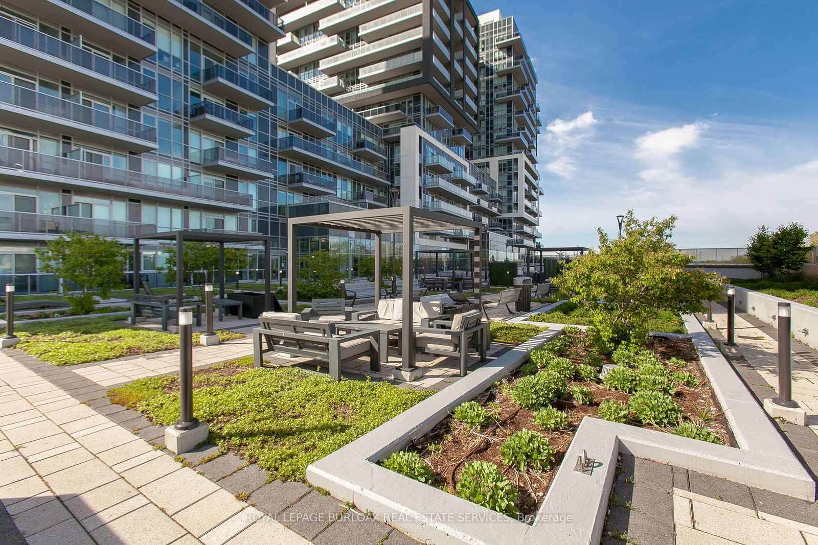 2081 Fairview St, unit 1404 for sale - image #22