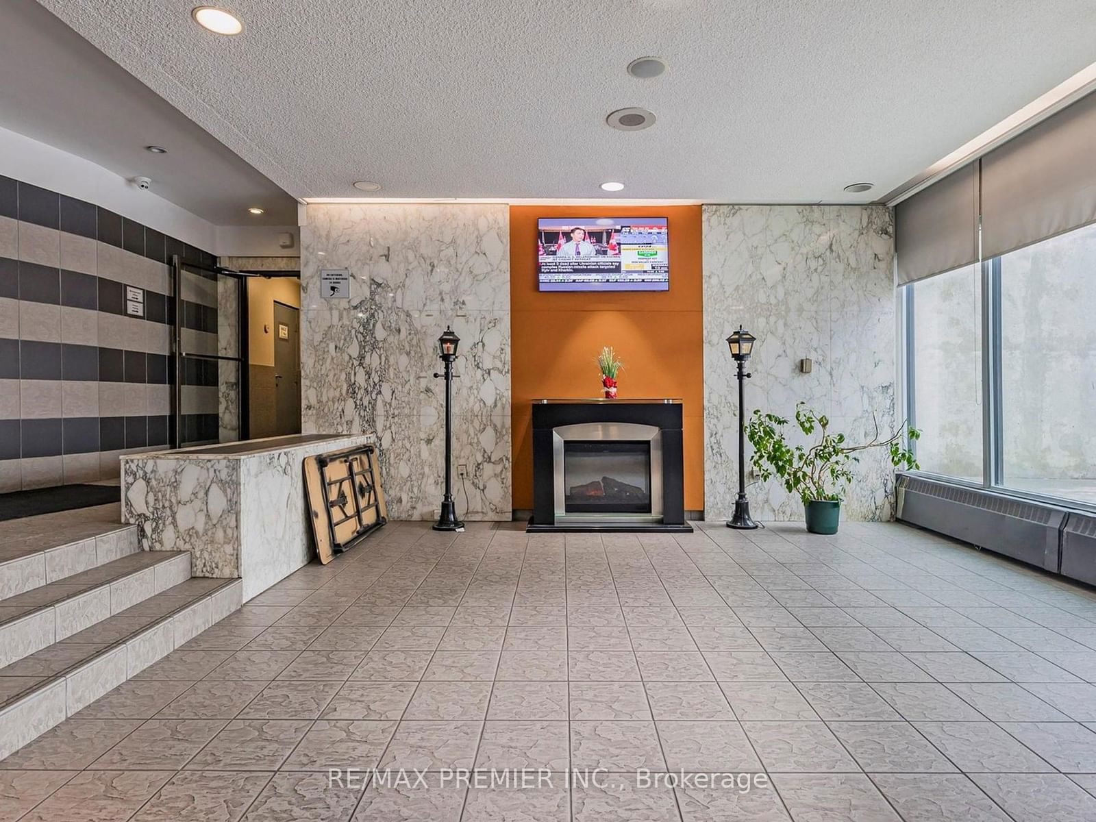 5 San Romano Way, unit 903 for sale - image #4