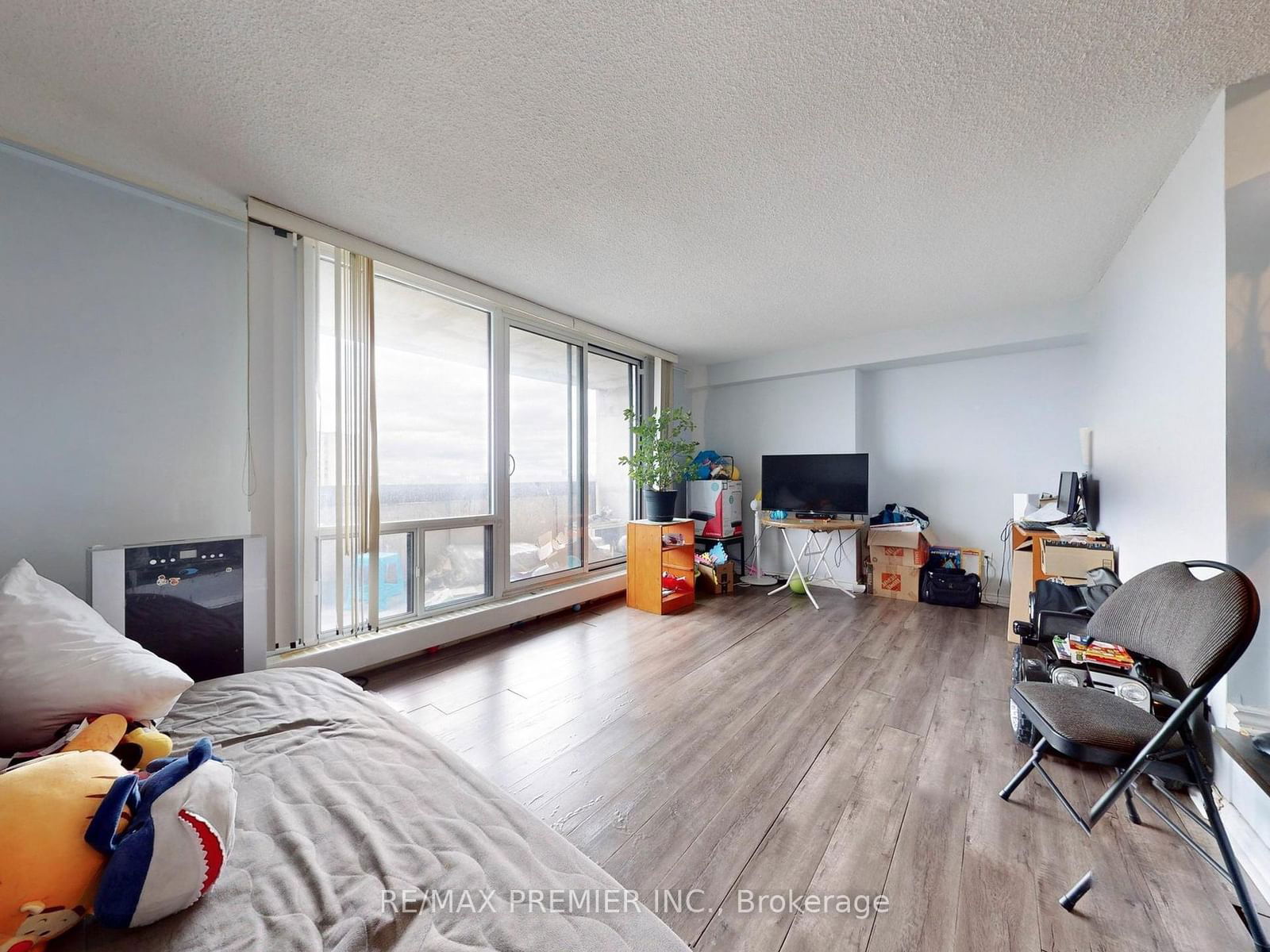 5 San Romano Way, unit 903 for sale - image #5