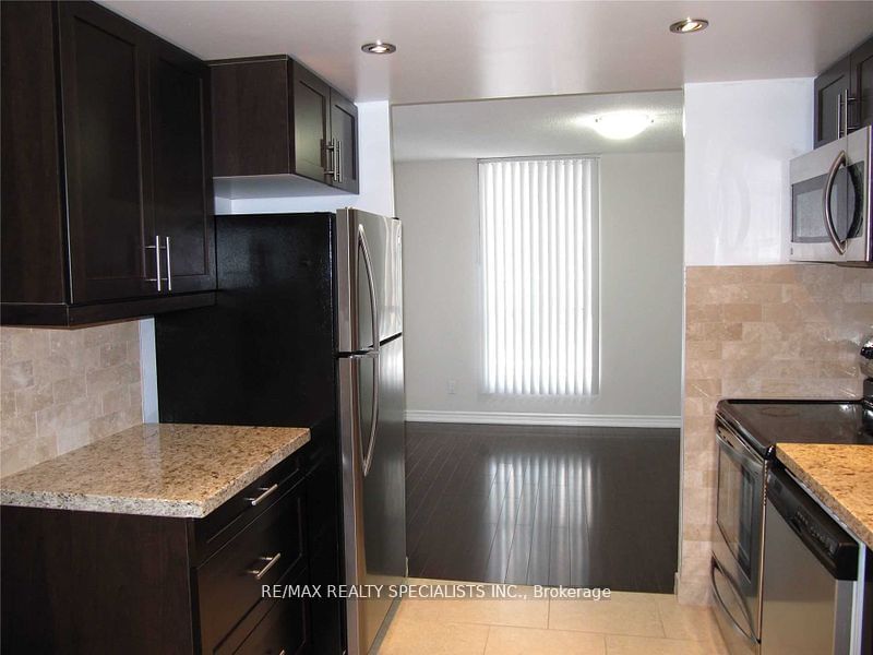 145 Hillcrest Ave, unit 311 for rent - image #4