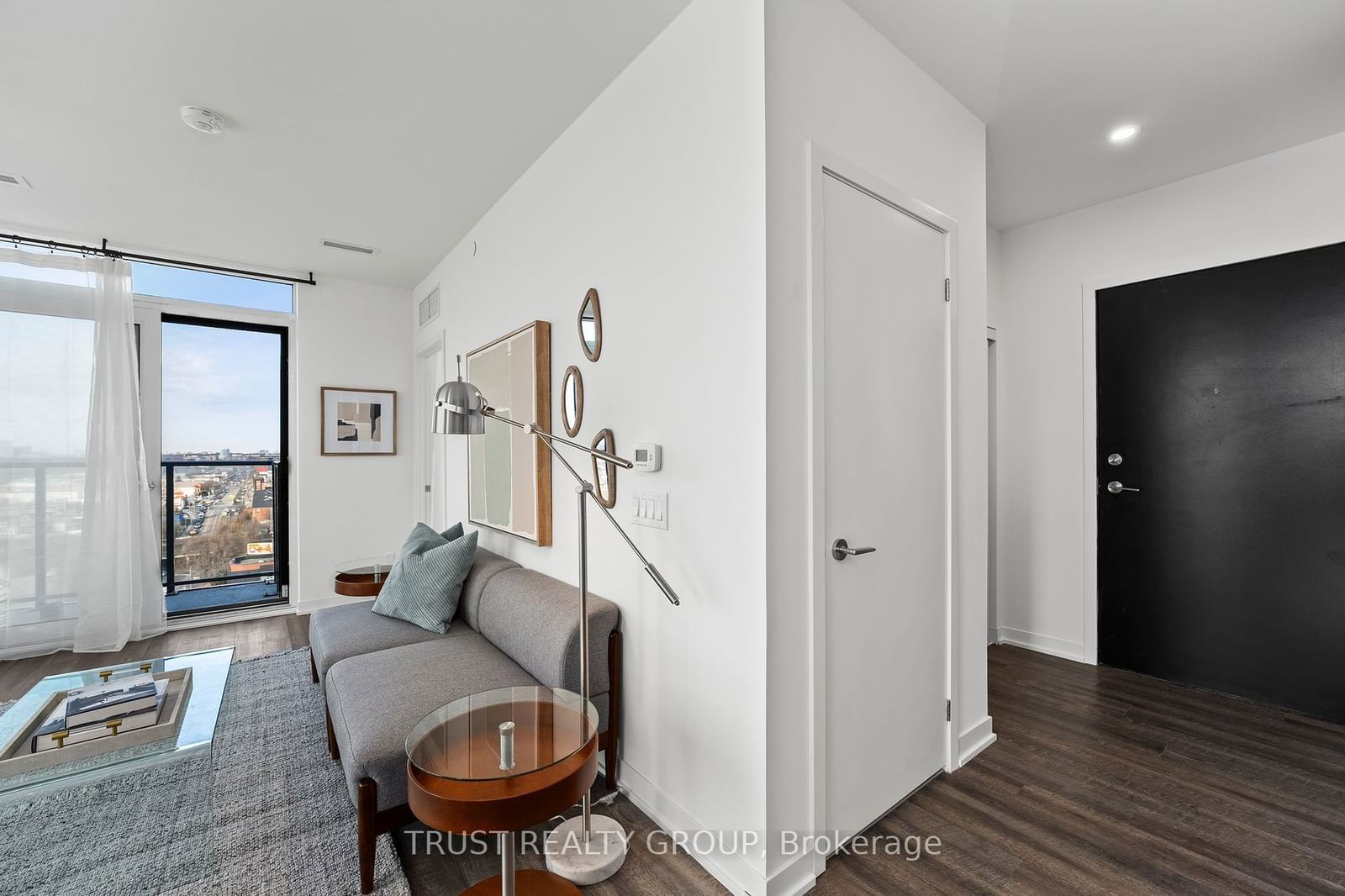 1808 St. Clair Ave W, unit 1104 for sale