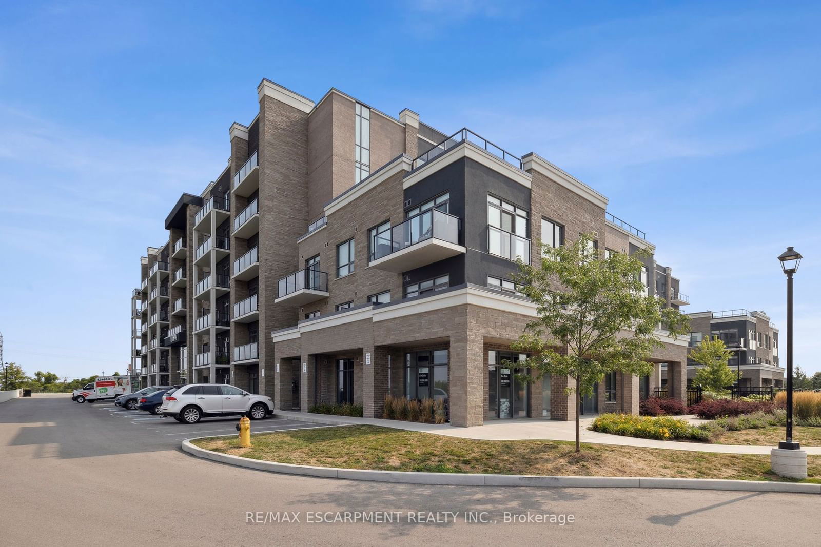 5055 Greenlane Rd, unit 339 for rent - image #2