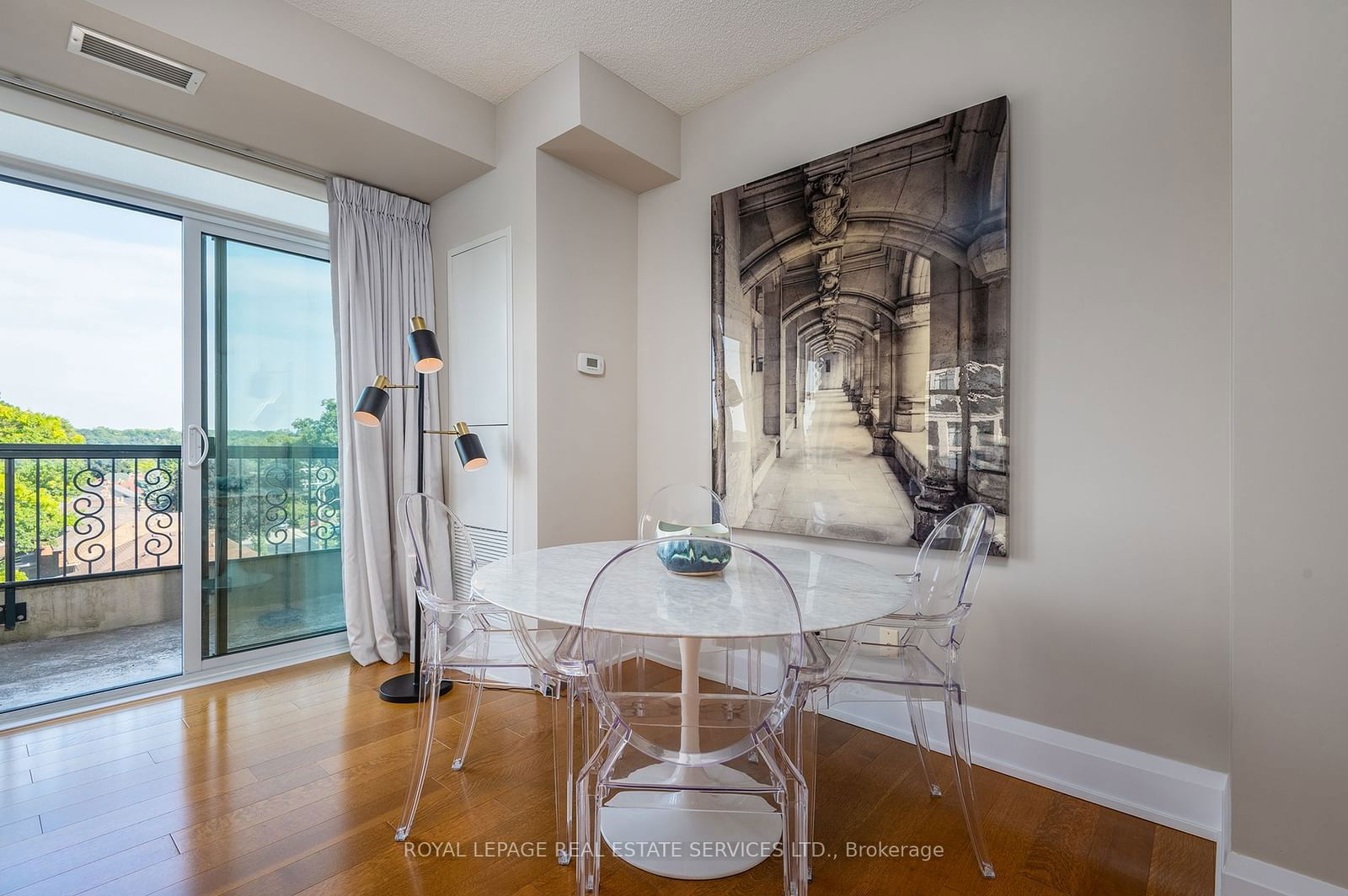 1 Old Mill Dr, unit 404 for sale - image #8