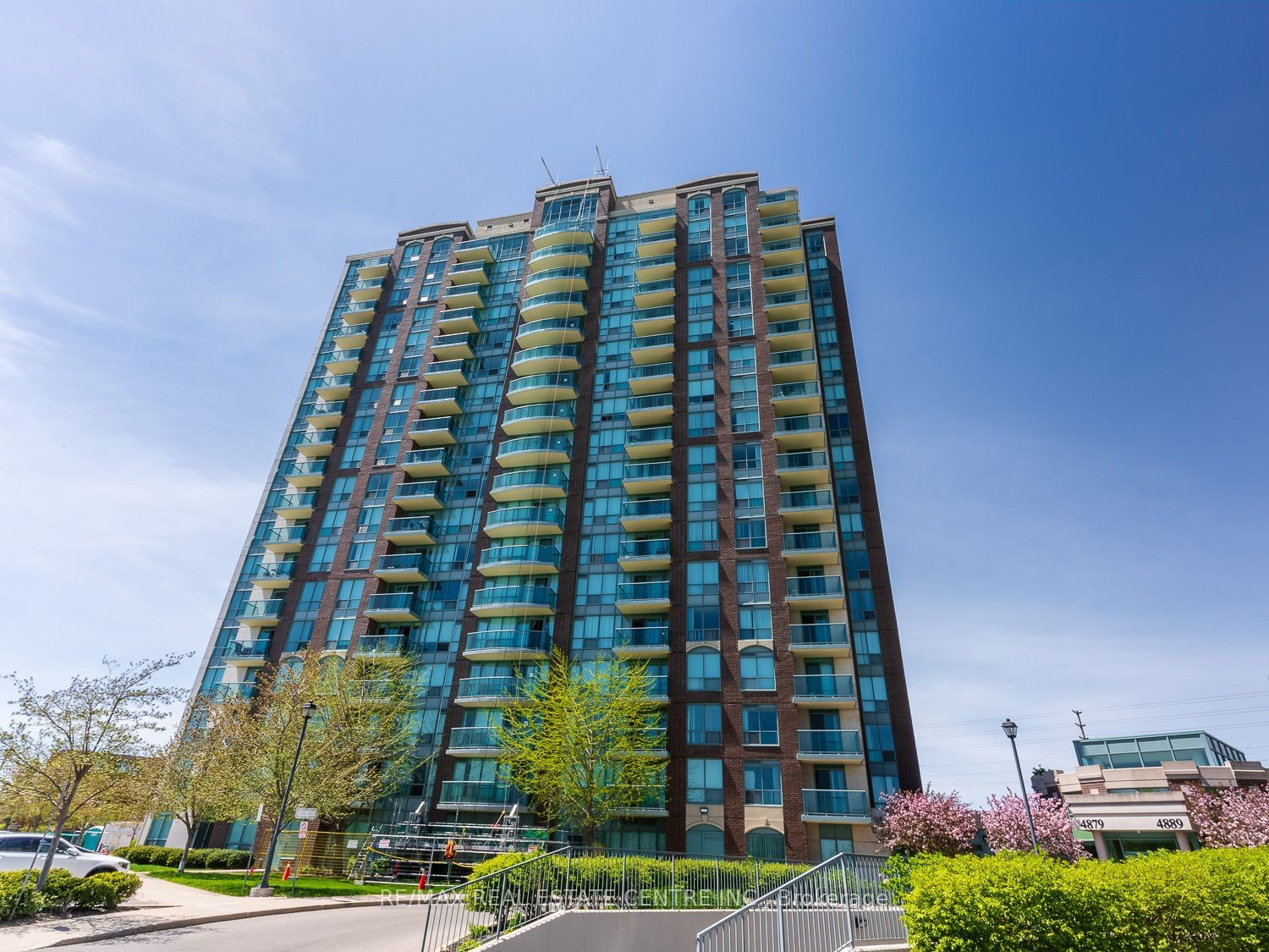 4879 Kimbermount Ave S, unit 907 for sale - image #1