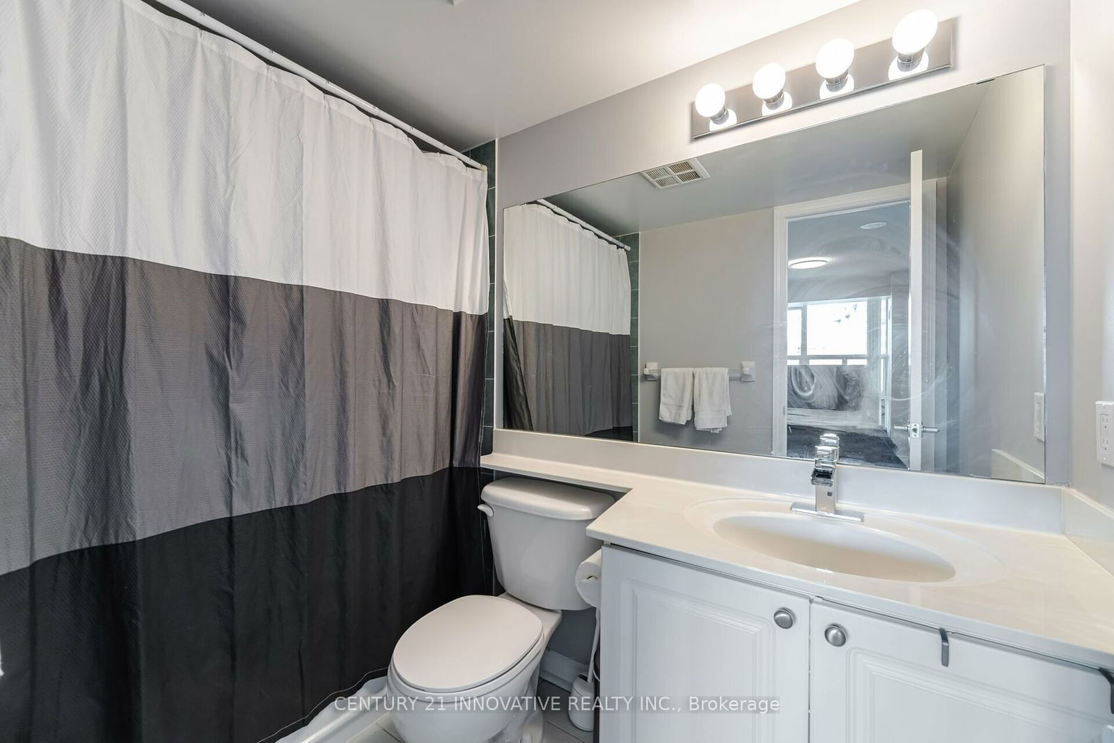 33 Elm Dr, unit 1210 for sale - image #9