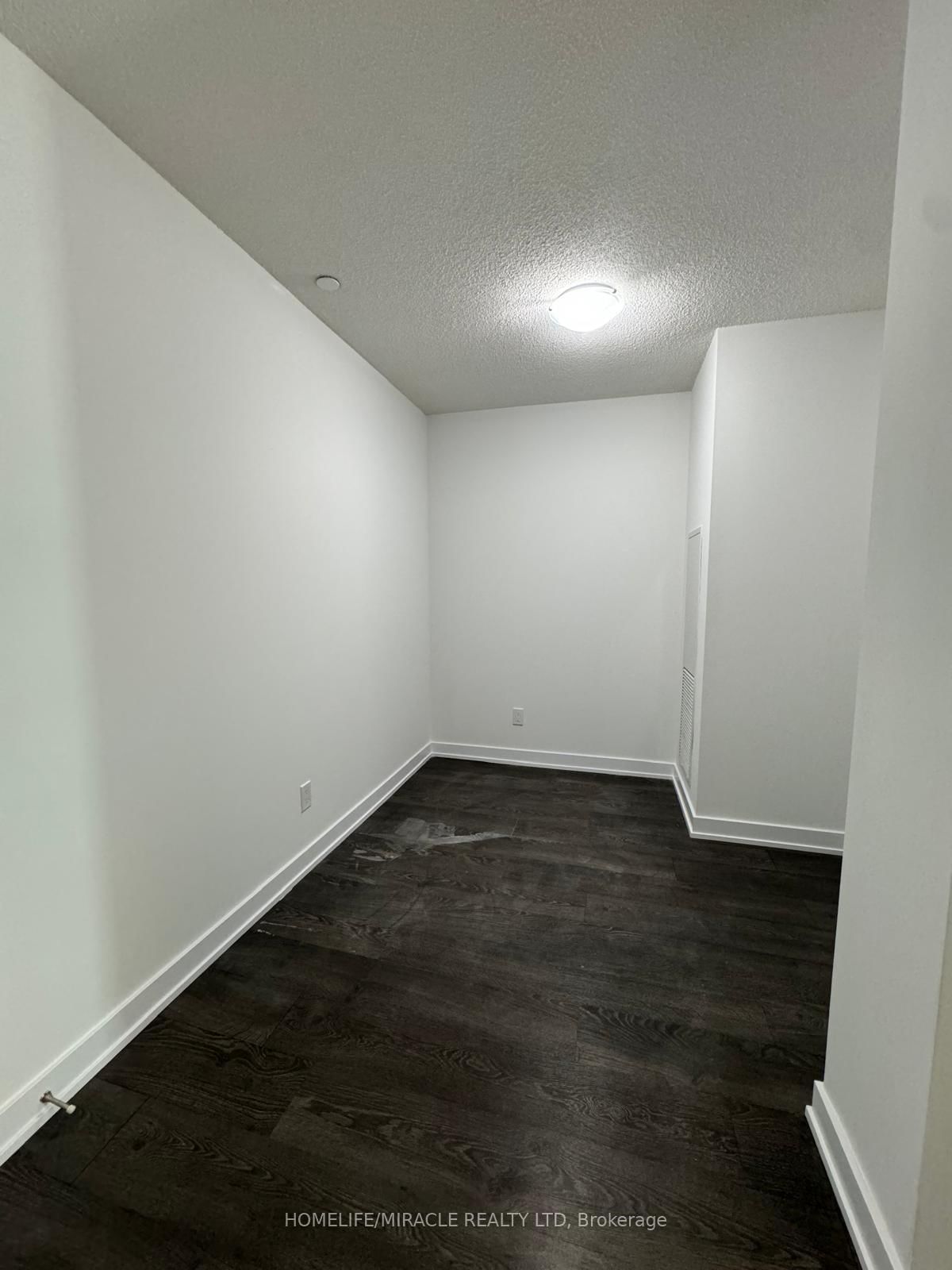 251 Manitoba St, unit 137 for rent