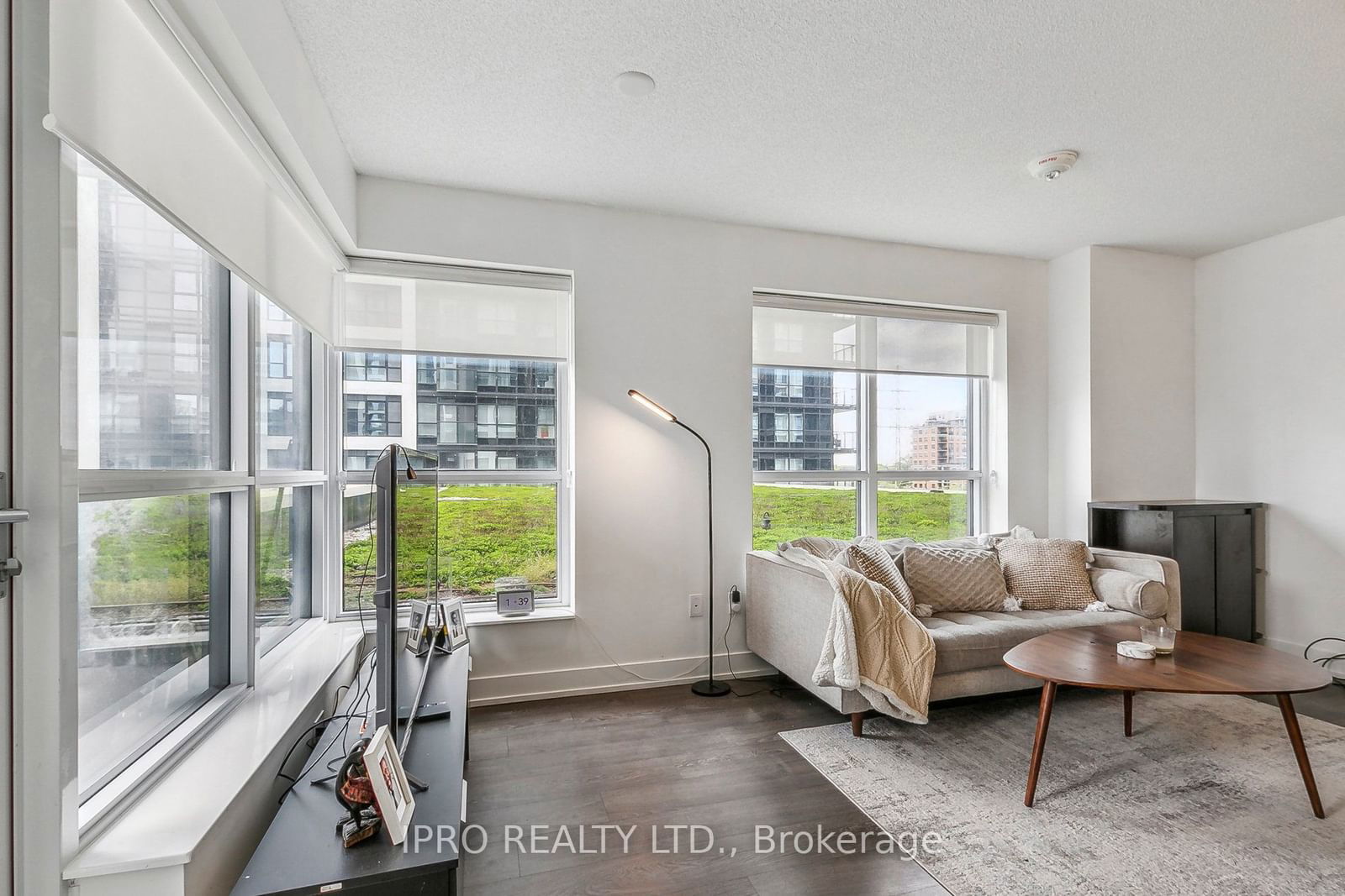 7 Mabelle Ave, unit 304 for sale