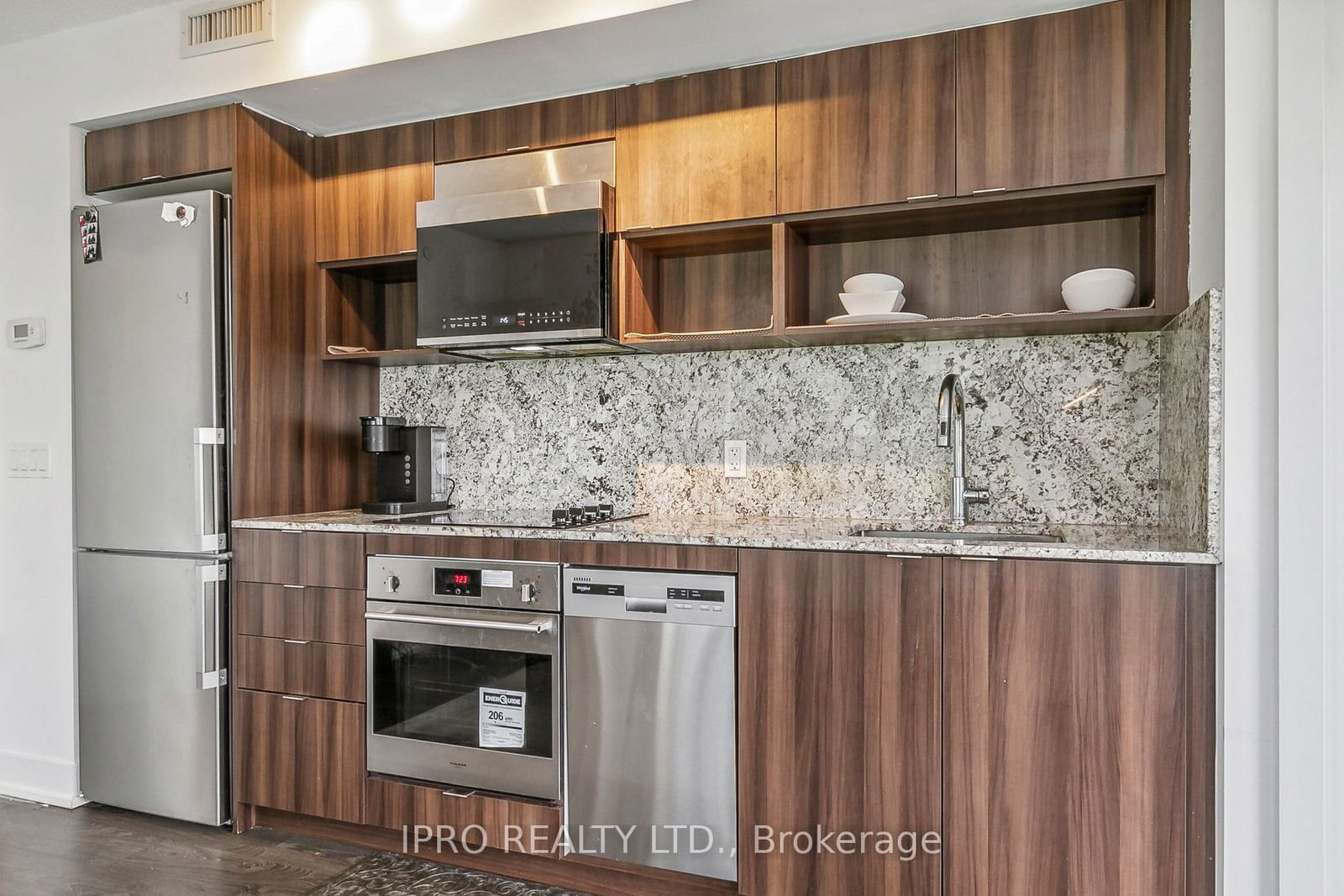 7 Mabelle Ave, unit 304 for sale - image #20