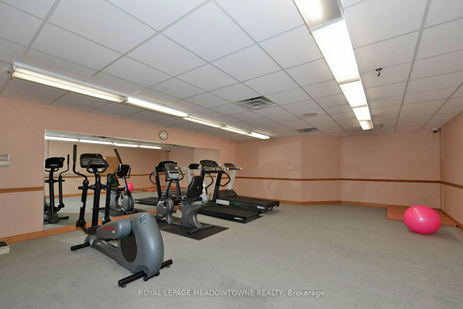 310 Mill St, unit 907 for sale - image #34