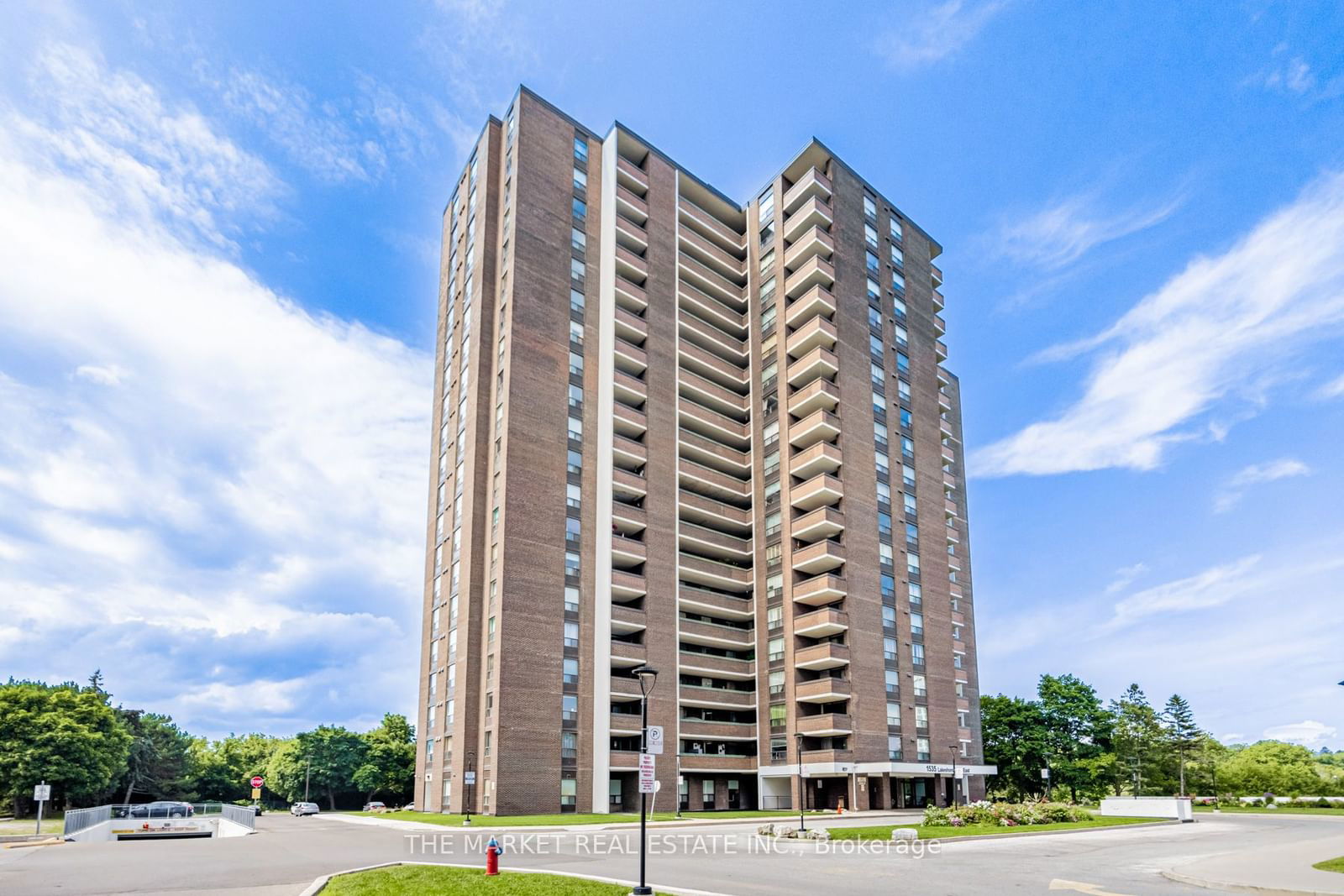 1535 Lakeshore Rd E, unit 1903 for sale - image #2