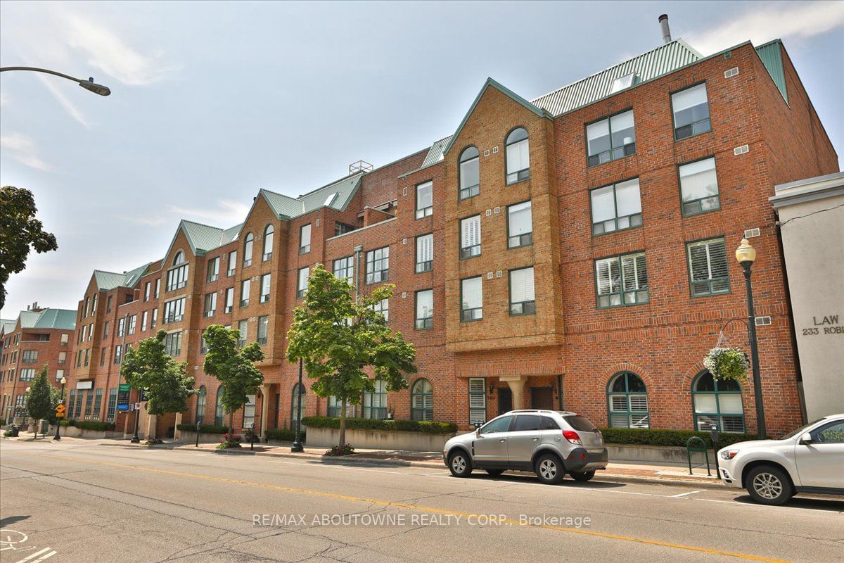 221 Robinson St, unit 314 for sale - image #21