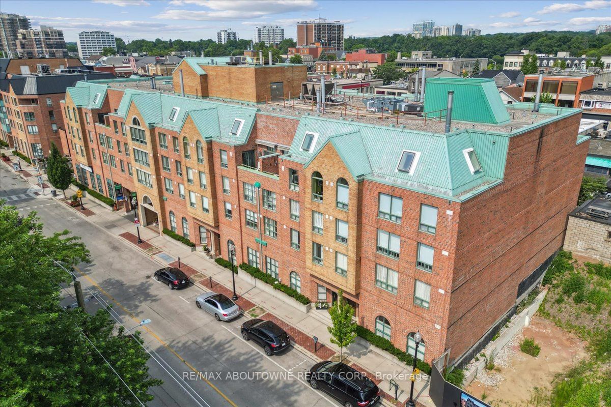 Towne Square Condos, Oakville, Toronto