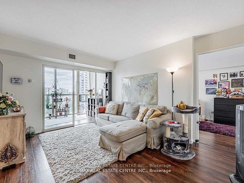 285 Enfield Pl, unit 1602 for sale