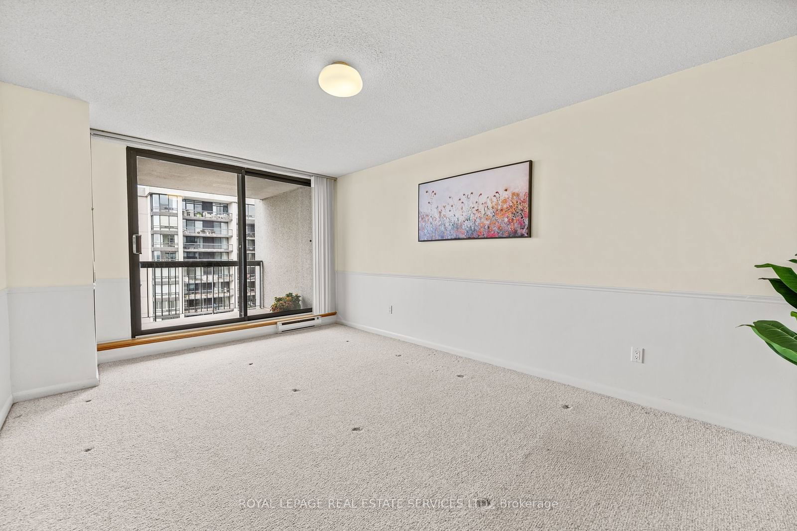 2180 Marine Dr, unit 2002 for sale - image #19