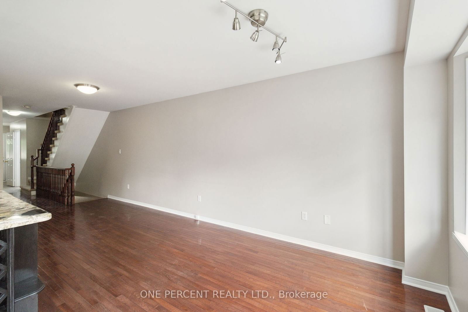 3150 Erin Centre Blvd, unit 104 for sale - image #12