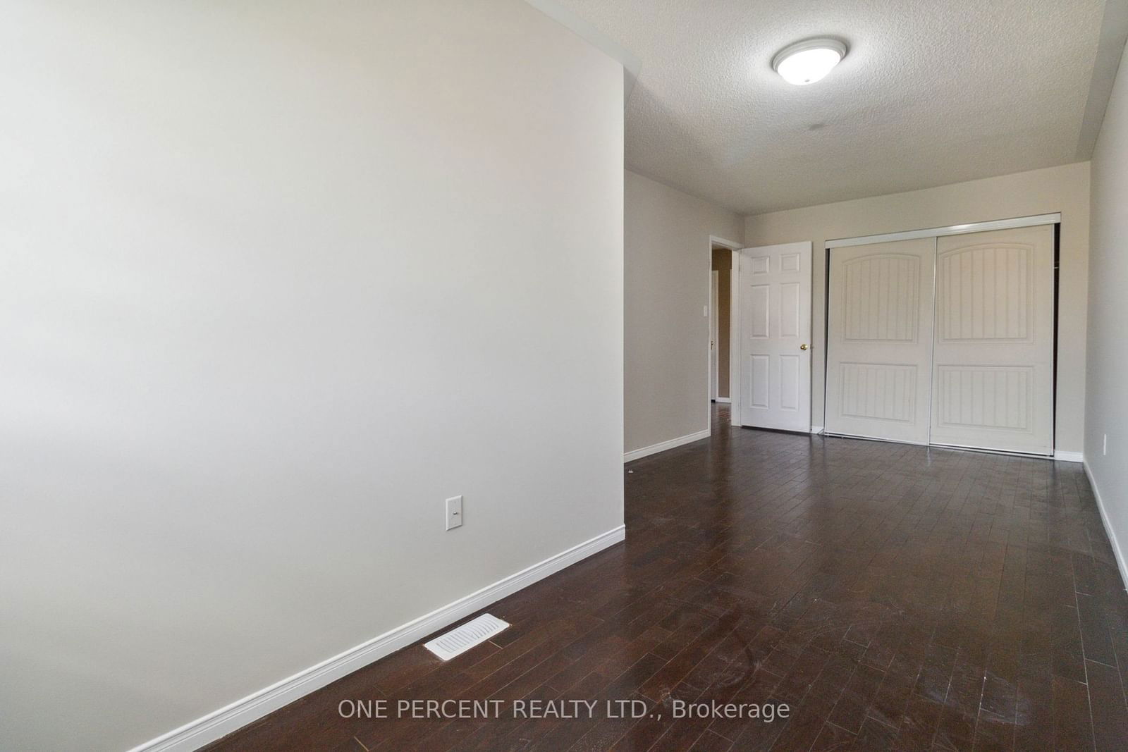 3150 Erin Centre Blvd, unit 104 for sale - image #21