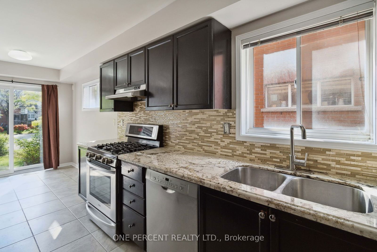 3150 Erin Centre Blvd, unit 104 for sale - image #8