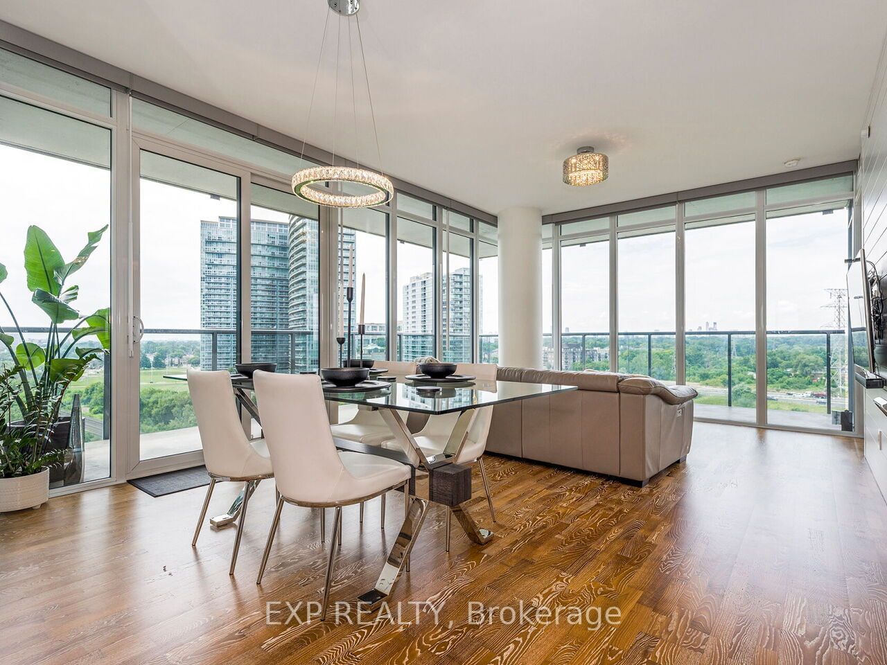 90 Park Lawn Rd, unit 1216 for sale - image #6