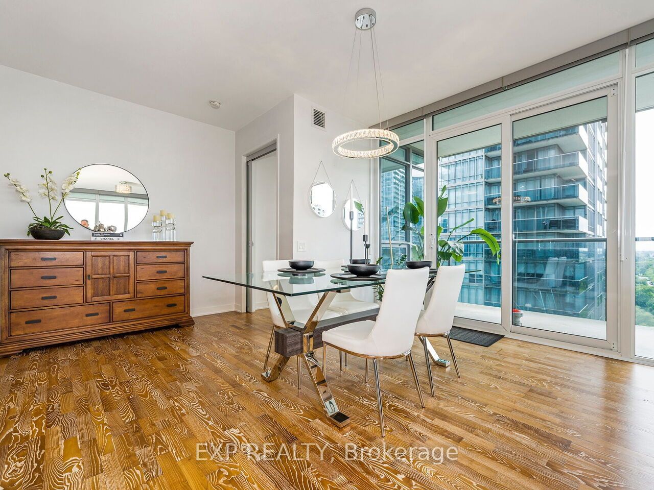 90 Park Lawn Rd, unit 1216 for sale - image #7