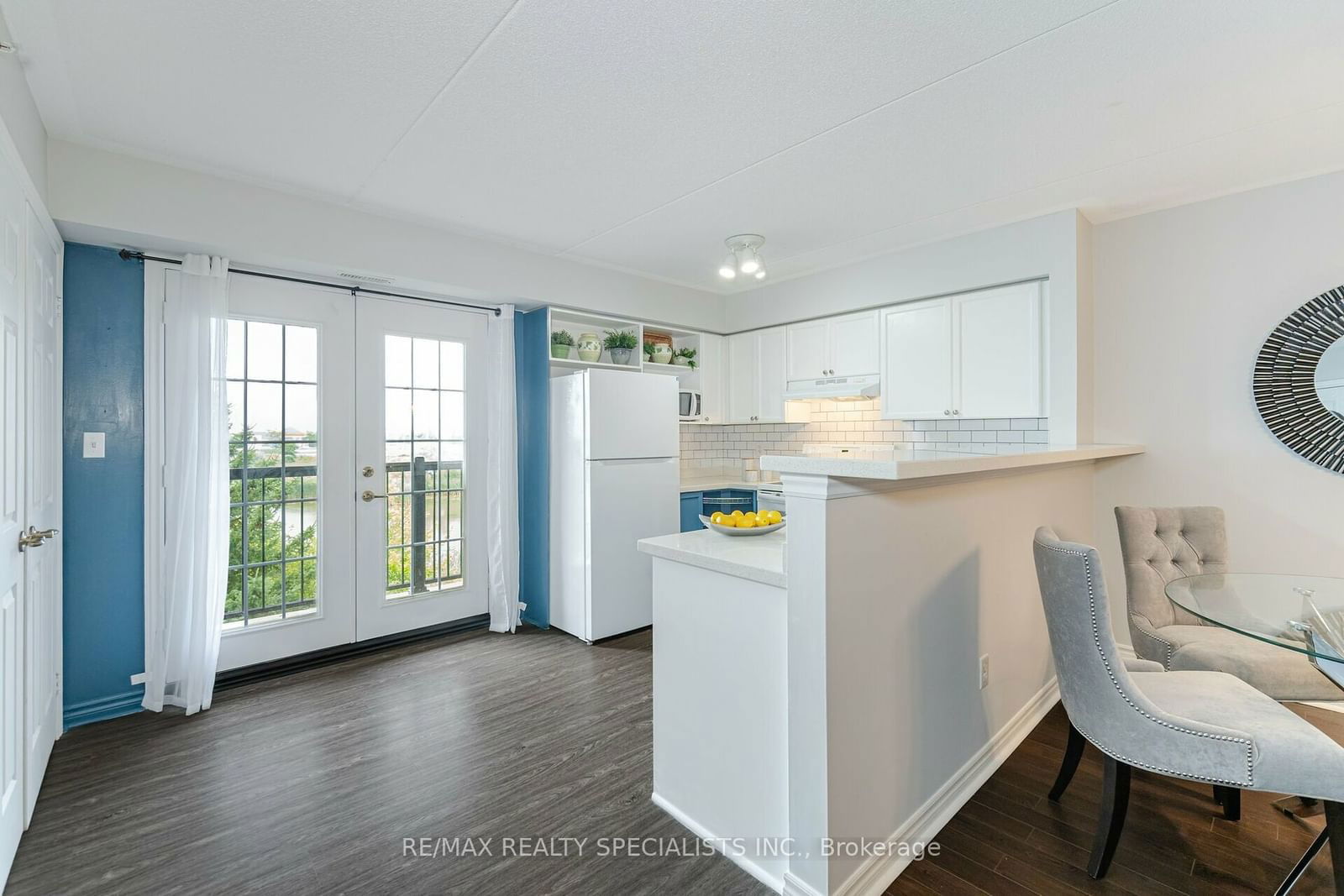 1491 Maple Ave, unit 201 for sale - image #14