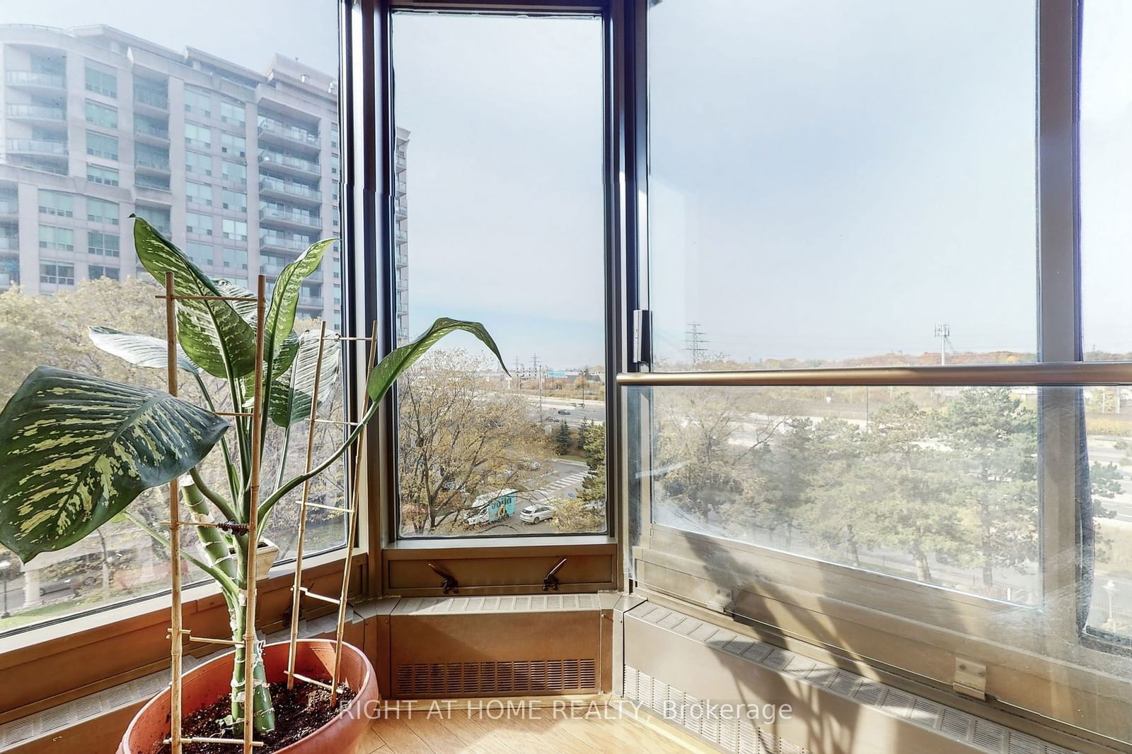 2045 Lake Shore Blvd W, unit 507 for sale - image #19