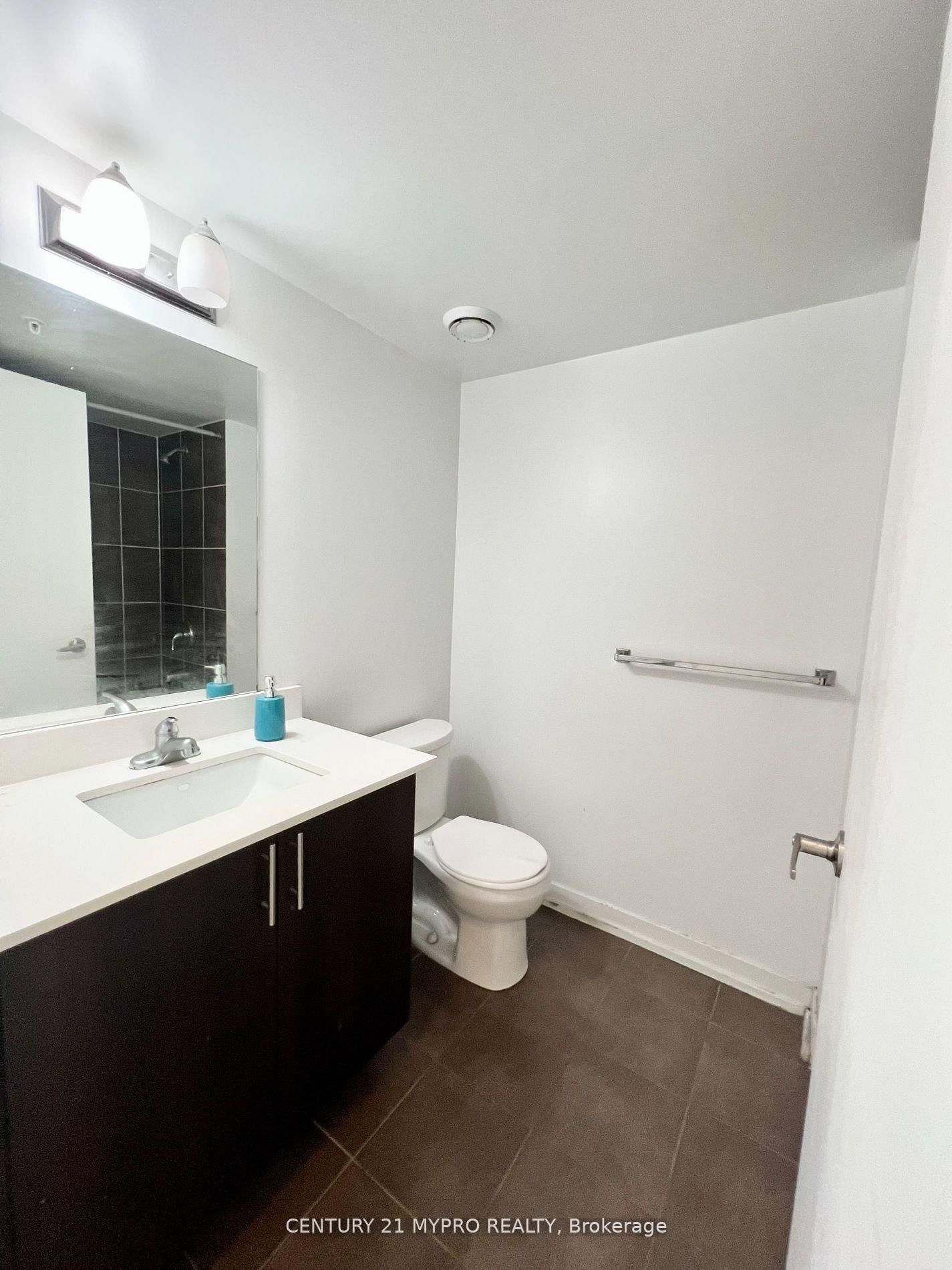 1420 Dupont St, unit 2304 for sale - image #11