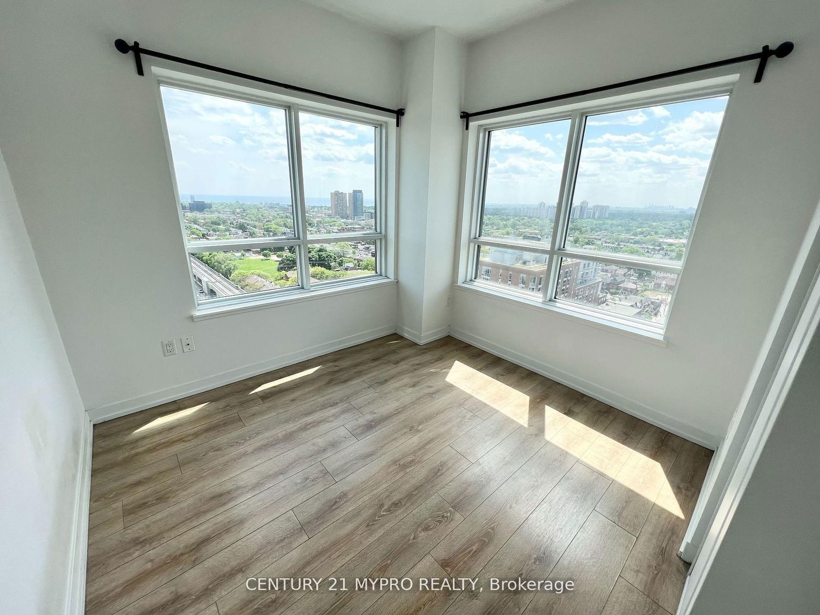 1420 Dupont St, unit 2304 for sale - image #18