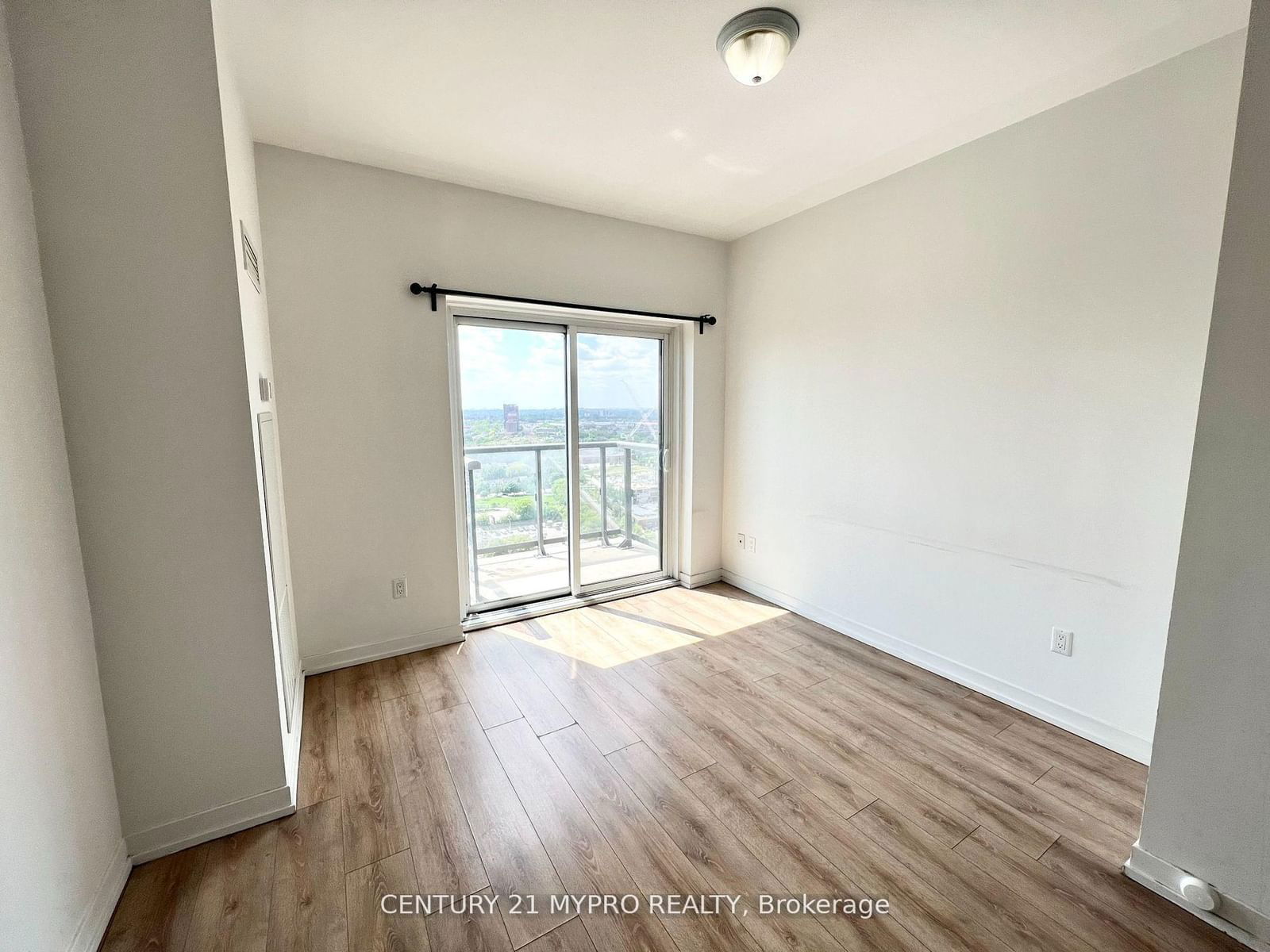 1420 Dupont St, unit 2304 for sale - image #6