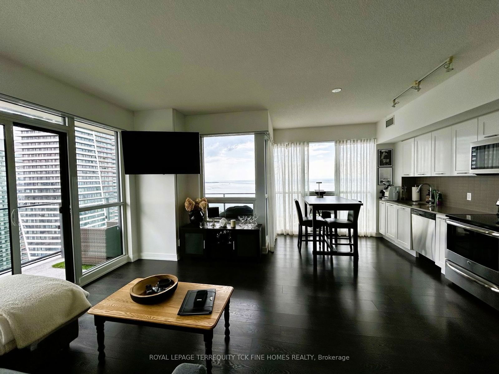 2200 Lake Shore Blvd W, unit 4209 for sale - image #9