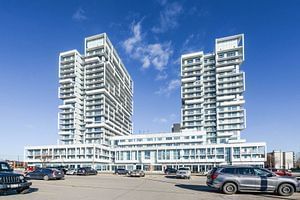 65 Speers Rd, unit 407 for sale