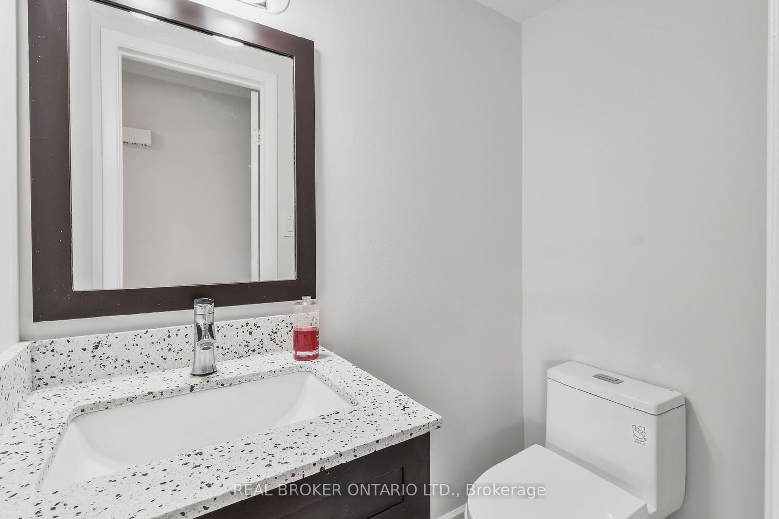 7475 Goreway Dr, unit 58 for sale - image #13