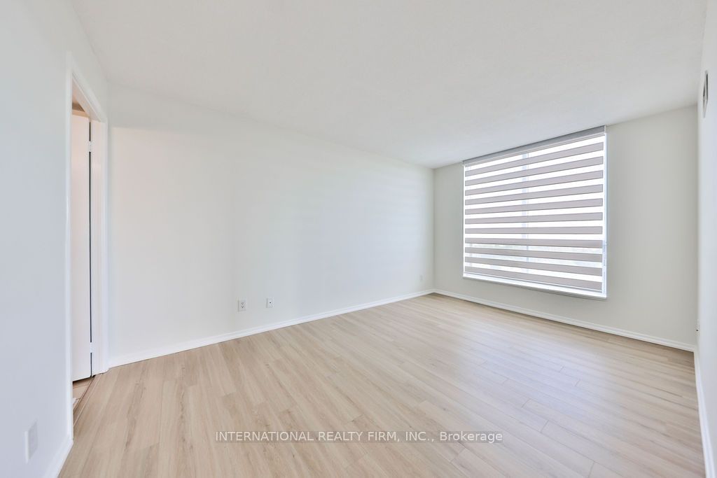 4850 Glen Erin Dr, unit 808 for sale - image #27