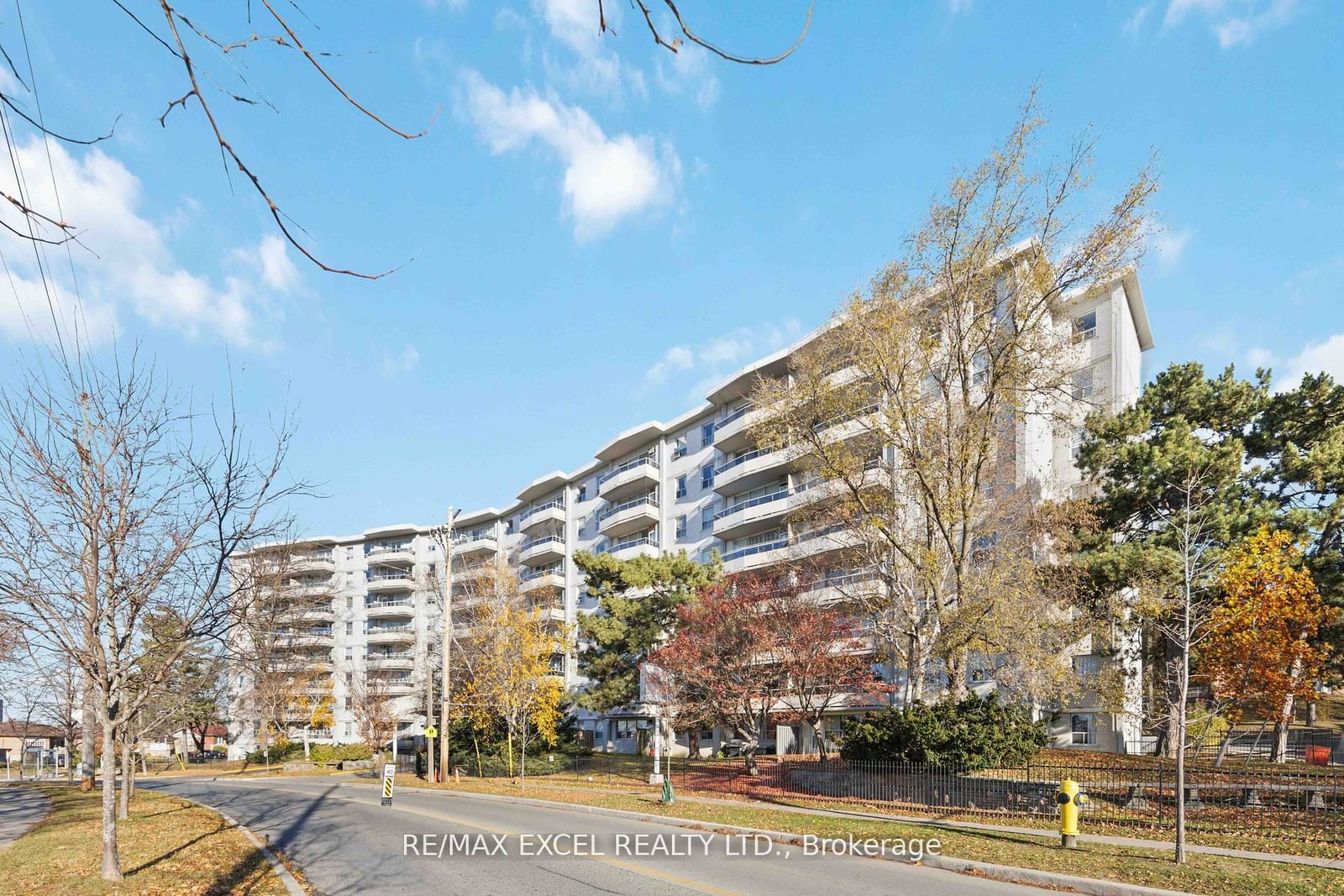 80 Grandravine Dr, unit 616 for sale - image #2