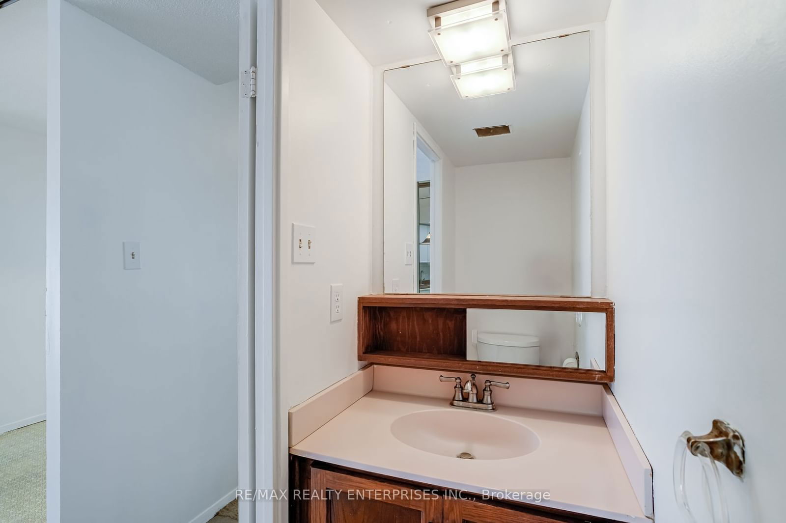 3100 Kirwin Ave, unit 306 for sale - image #21