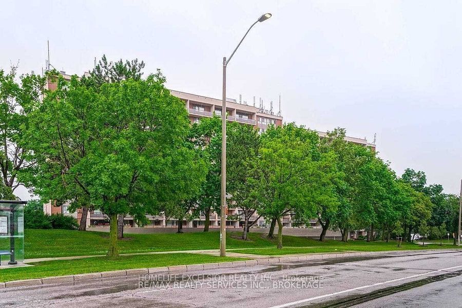 2929 Aquitaine Ave, unit 615 for sale - image #3