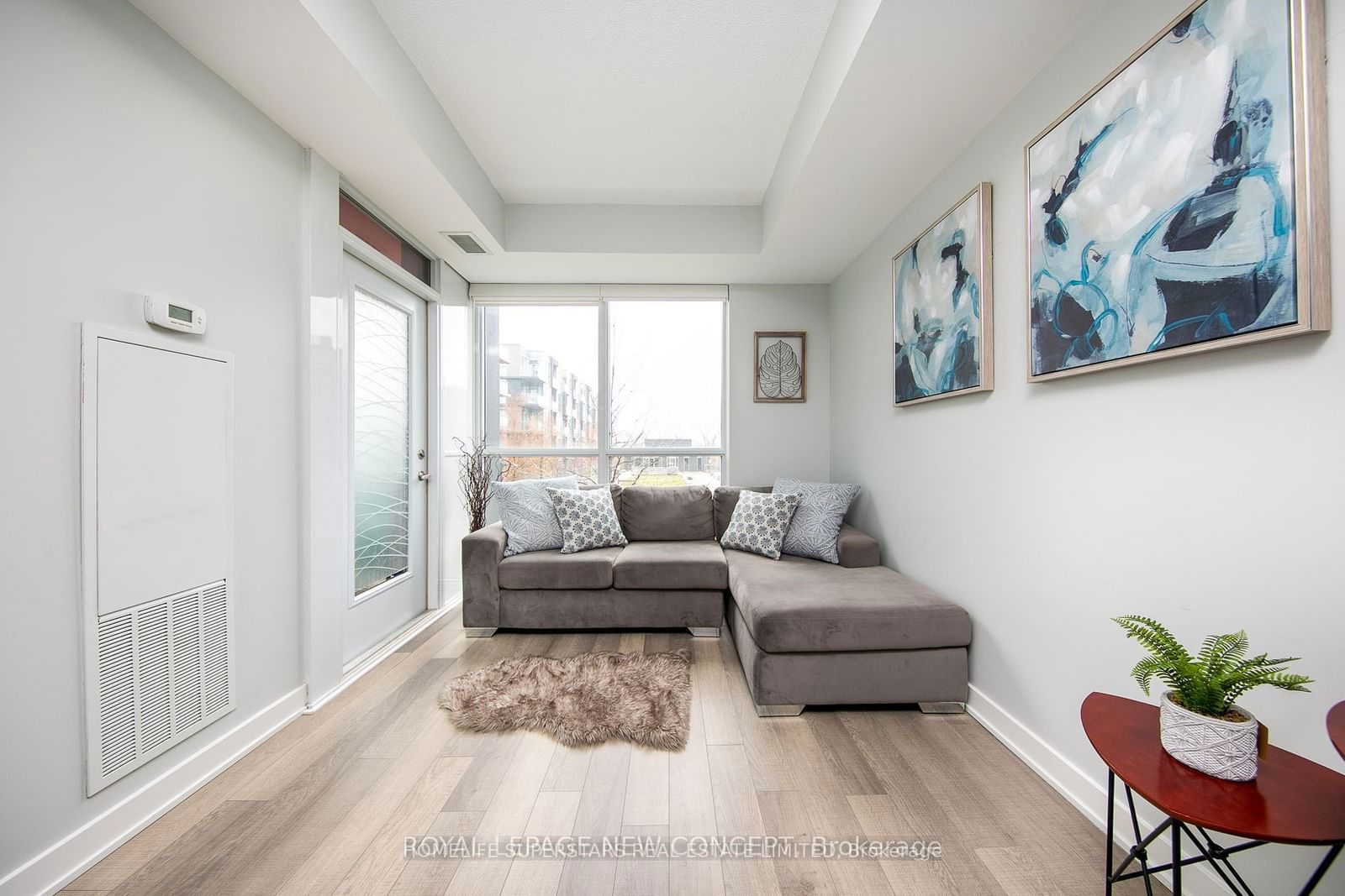 5220 DUNDAS St, unit D308 for sale - image #8