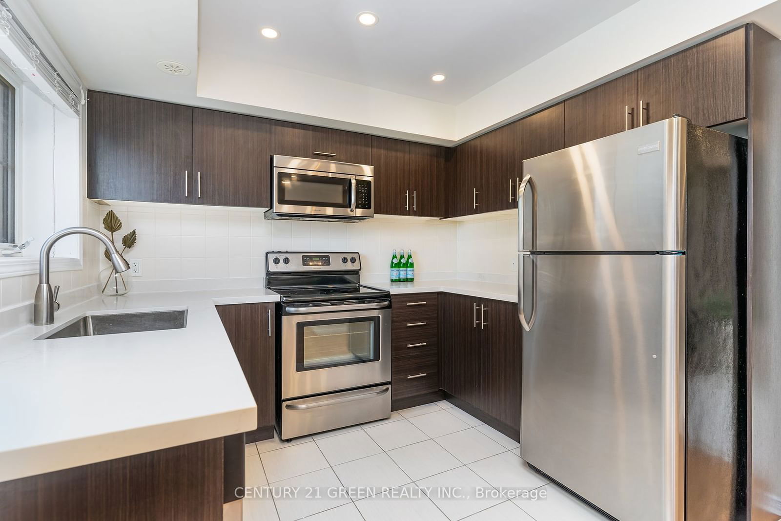 2441 Greenwich Dr, unit 71 for sale - image #7