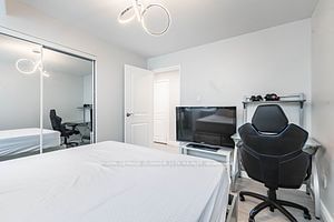 3650 Kaneff Cres, unit 1407 for sale - image #29