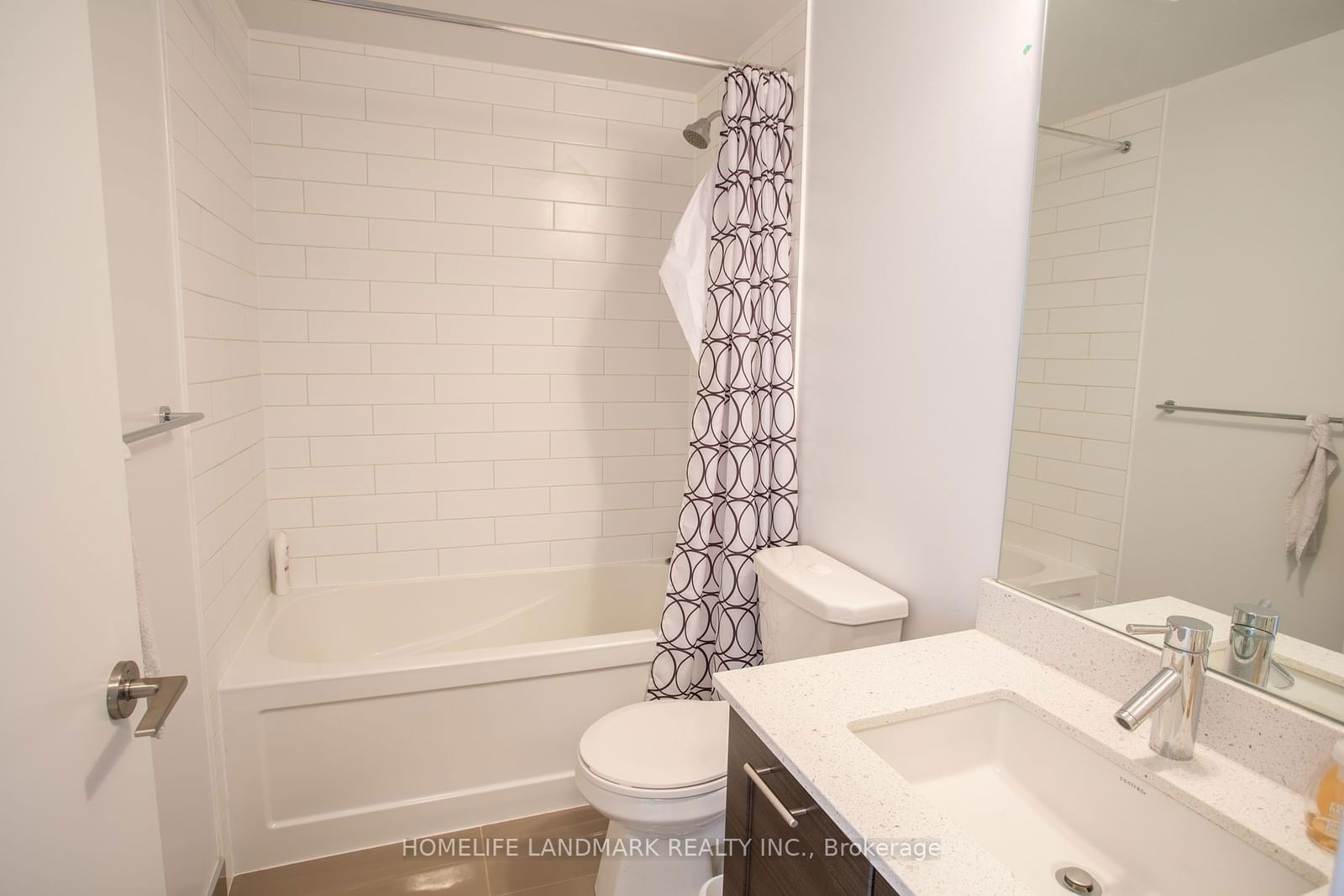 2212 Lake Shore Blvd W, unit 313 for rent - image #4