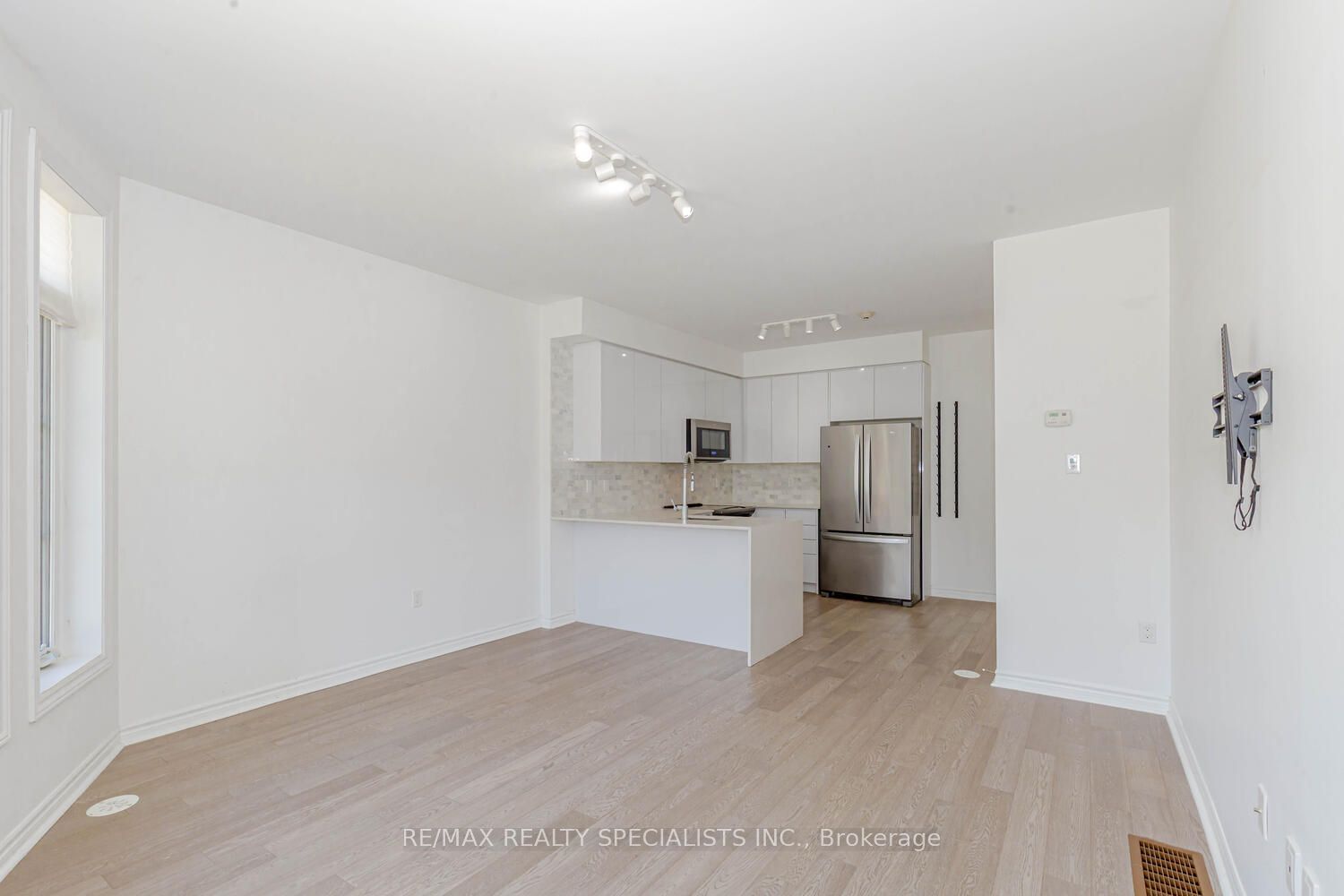 86 Preston Meadow Ave, unit 22 for sale - image #6