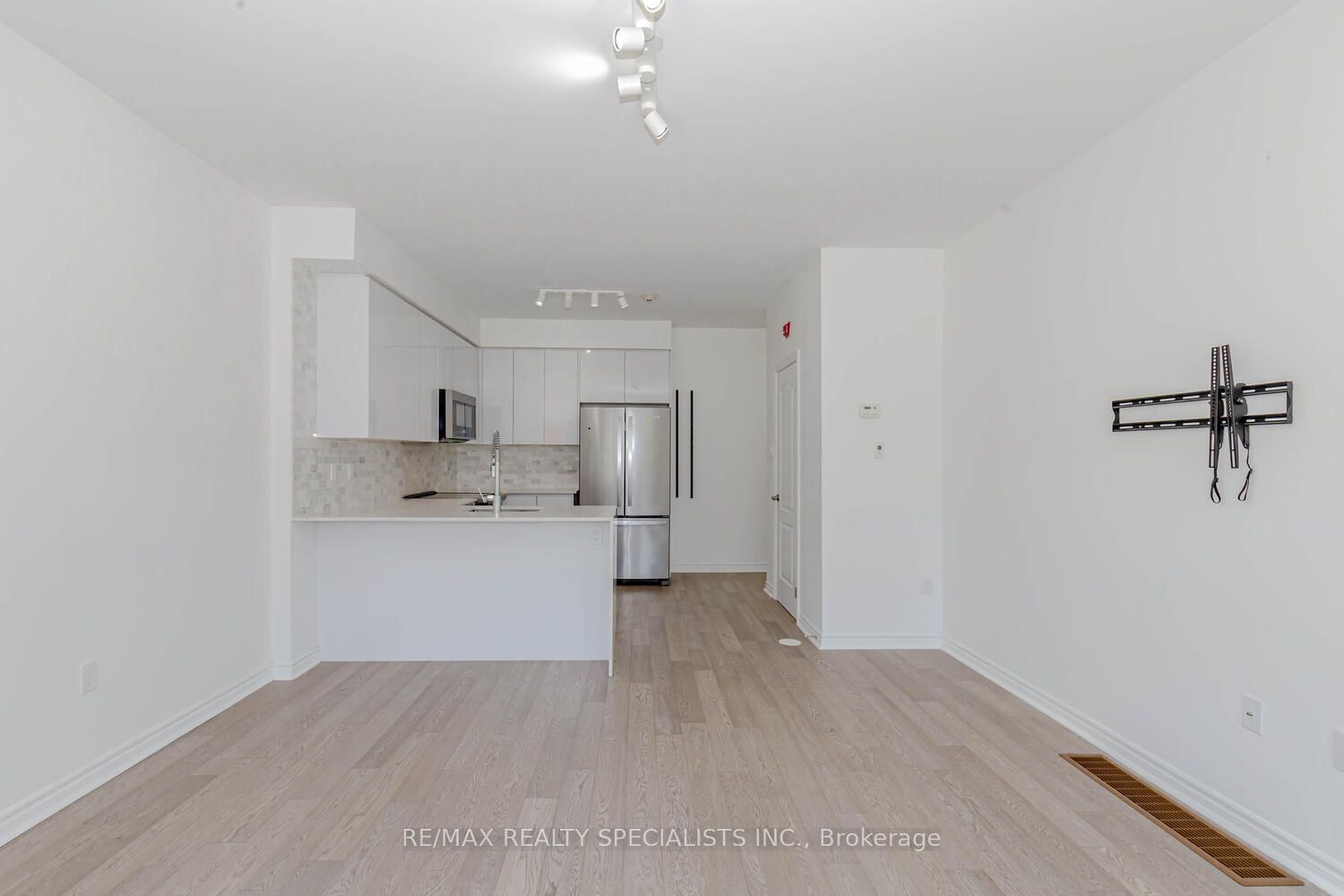 86 Preston Meadow Ave, unit 22 for sale - image #8