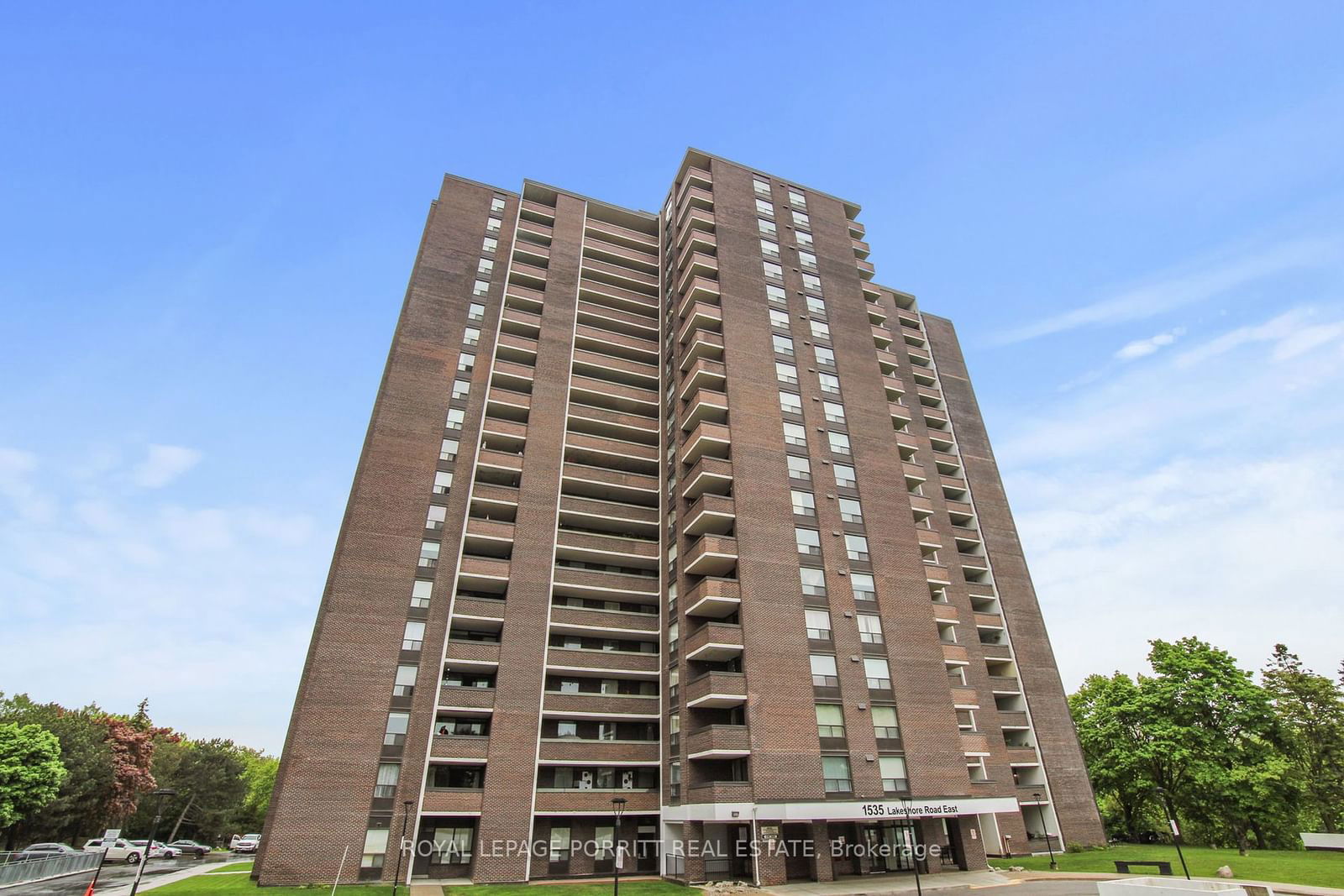 1535 Lakeshore Rd E, unit 1808 for sale