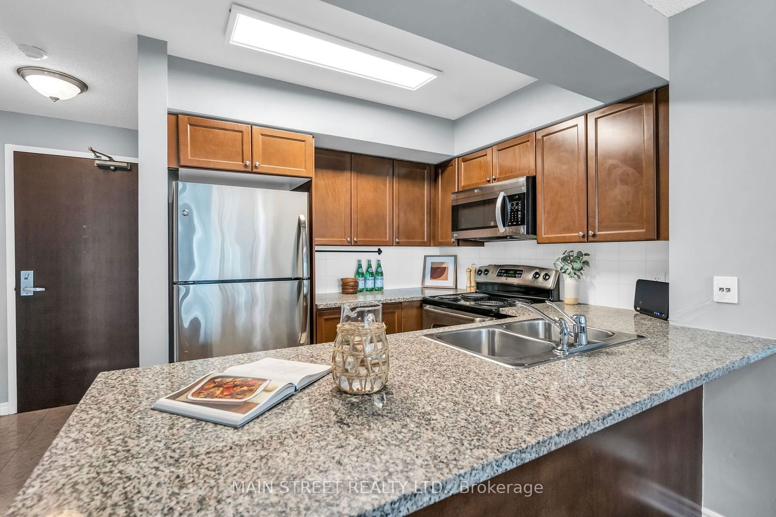 335 Rathburn Rd W, unit 2003 for sale - image #8